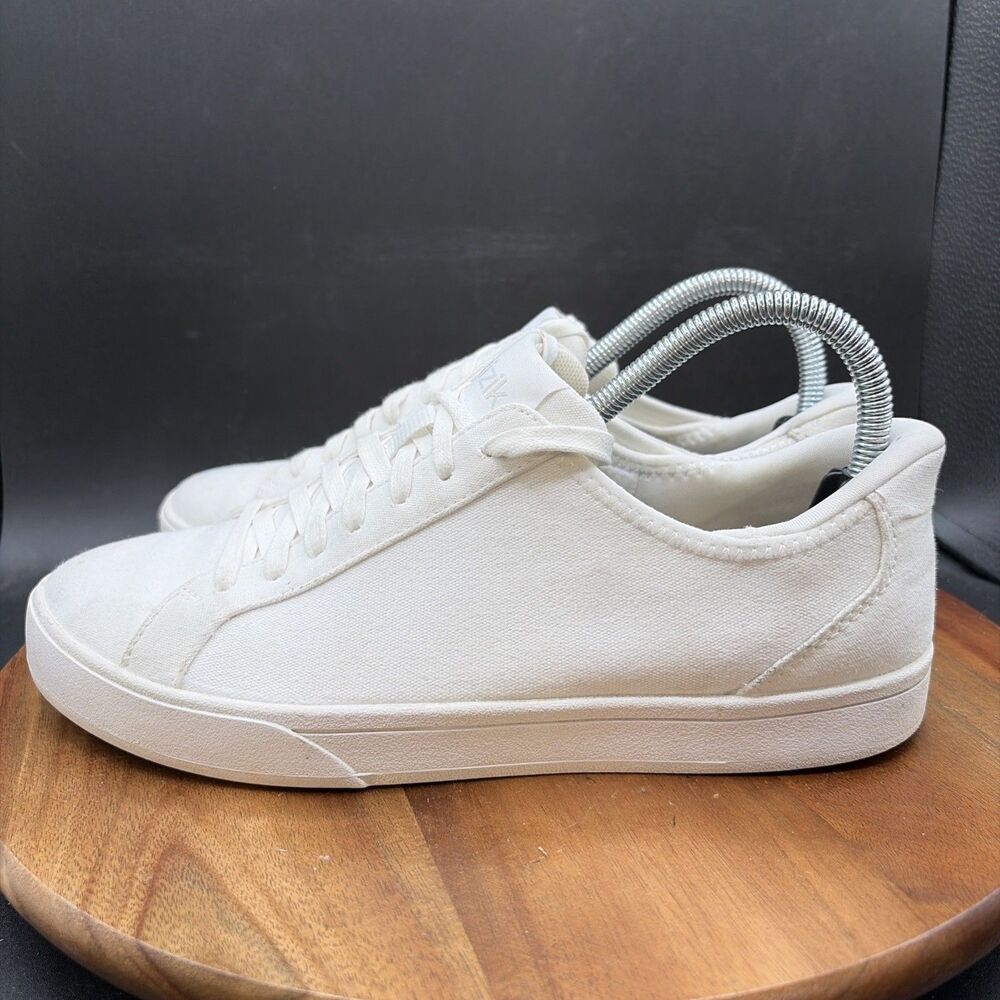 Classic White Canvas Women's Sneakers - Low Profile Flats